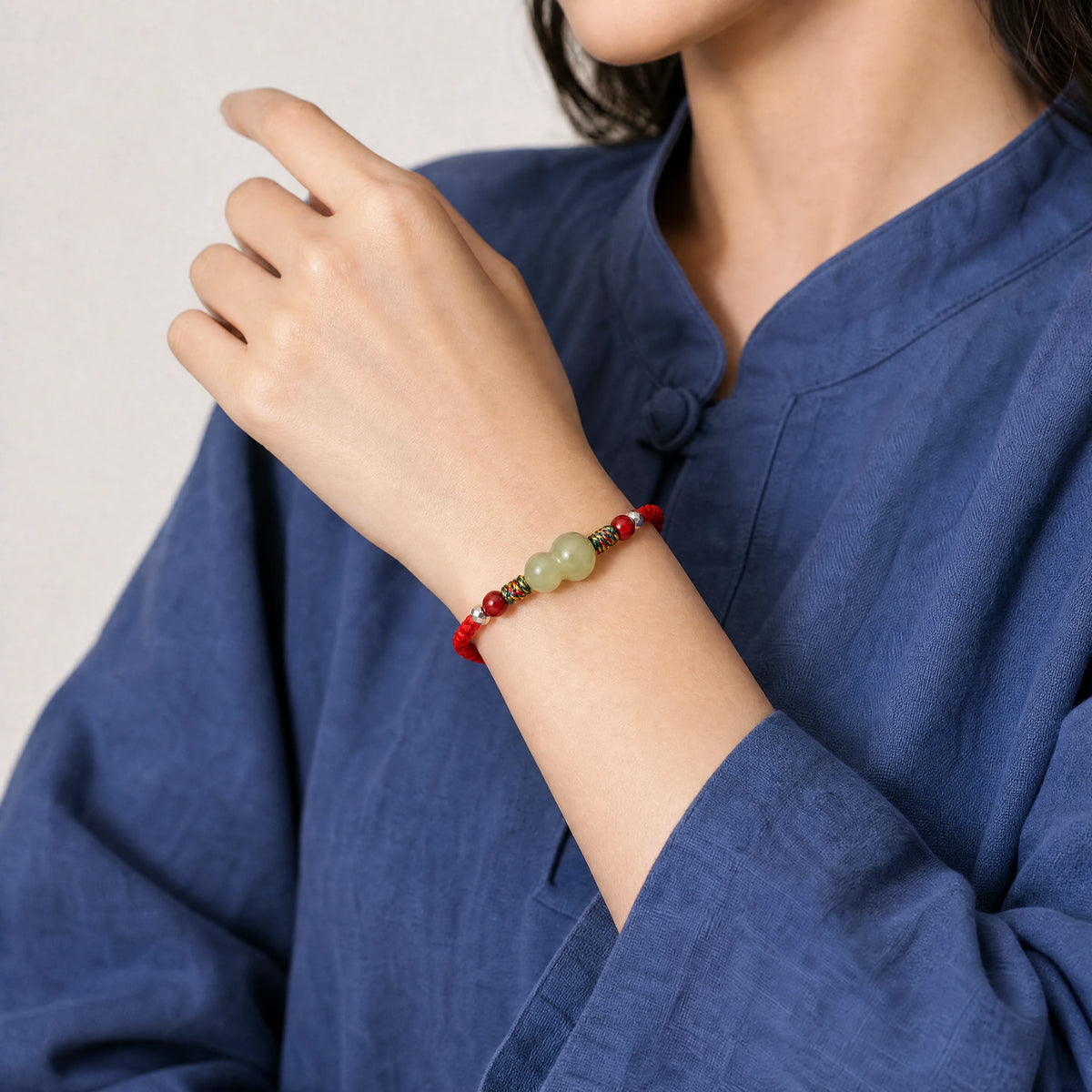 pale-jade-gourd-cord-bracelet-anklet-model-b-outfit-b-fashion-03