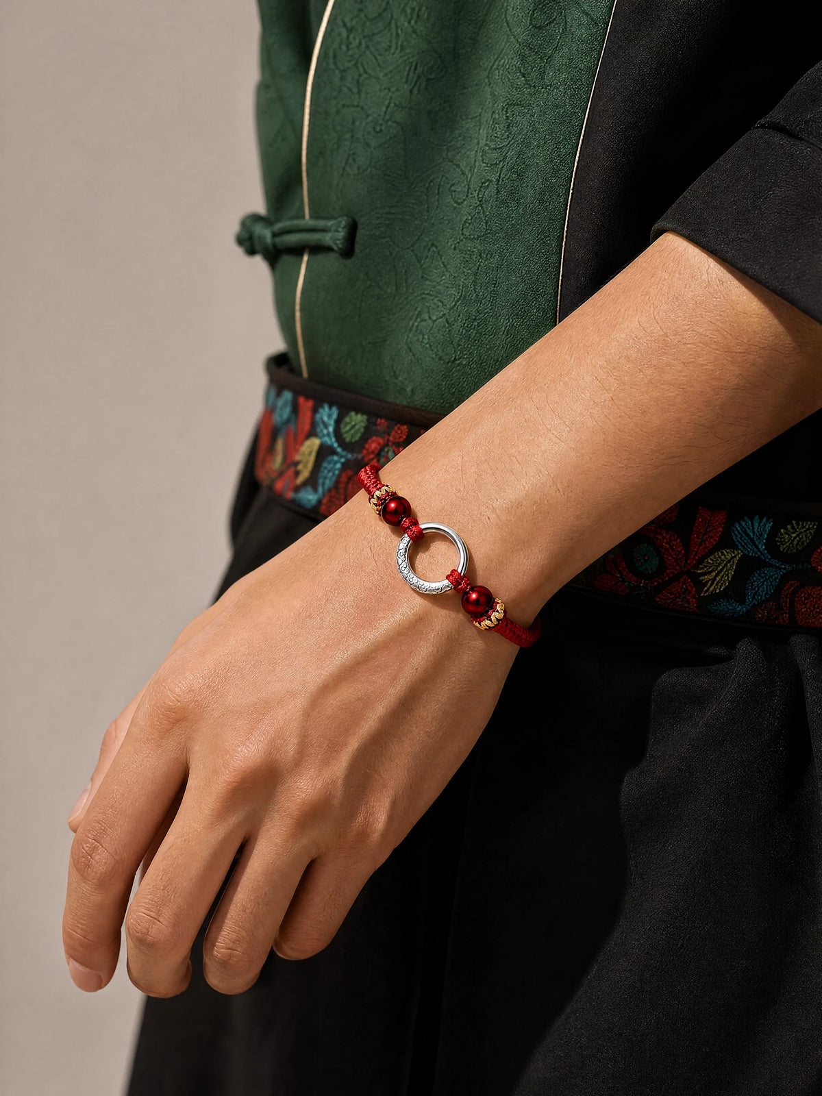 peace-ring-woven-cord-bracelet-model-a-outfit-a-fashion-02