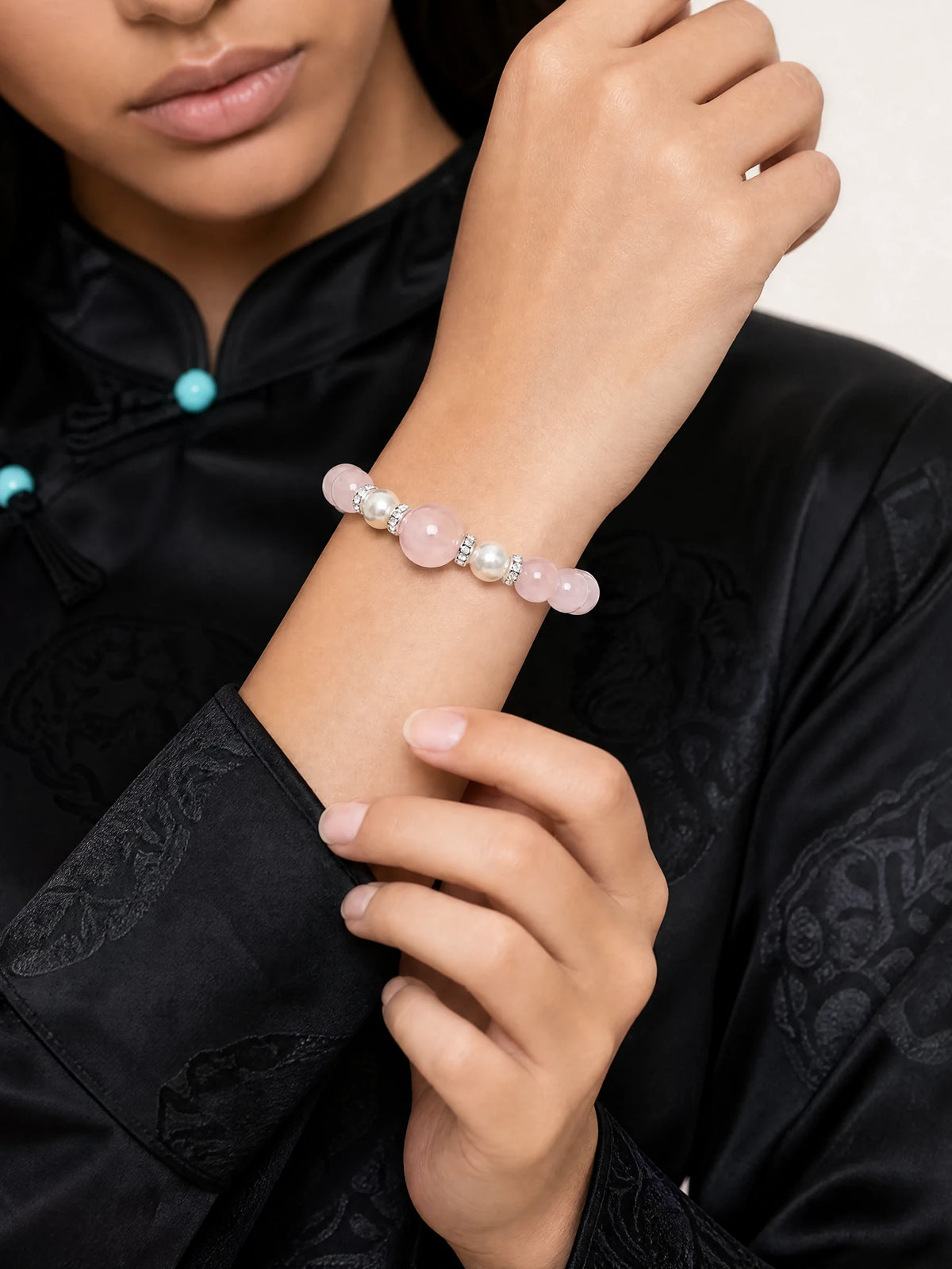 pink-crystal-peach-blossom-bracelet-model-b-outfit-b-fashion-01