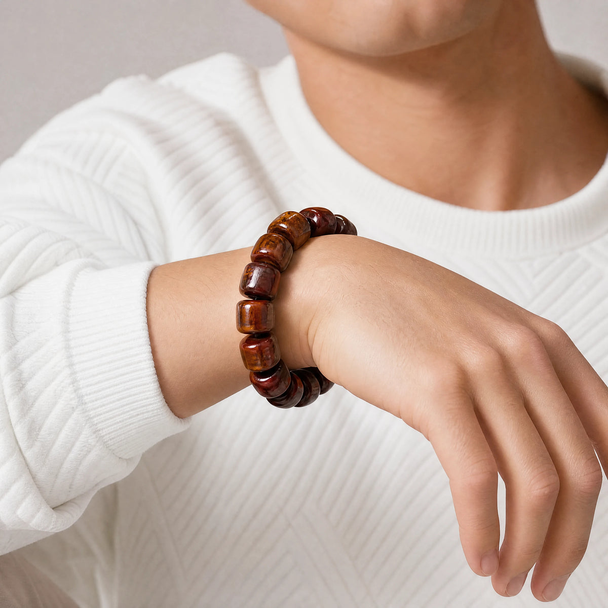 plain-brown-yak-bone-barrel-bracelet-model-a-outfit-a-fashion-02