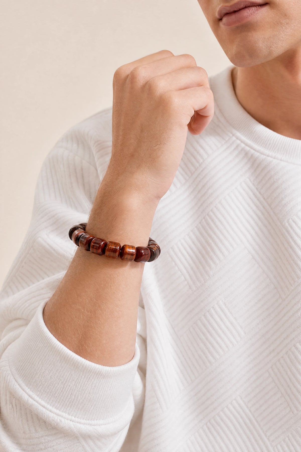 plain-brown-yak-bone-barrel-bracelet-model-a-outfit-a-fashion-03