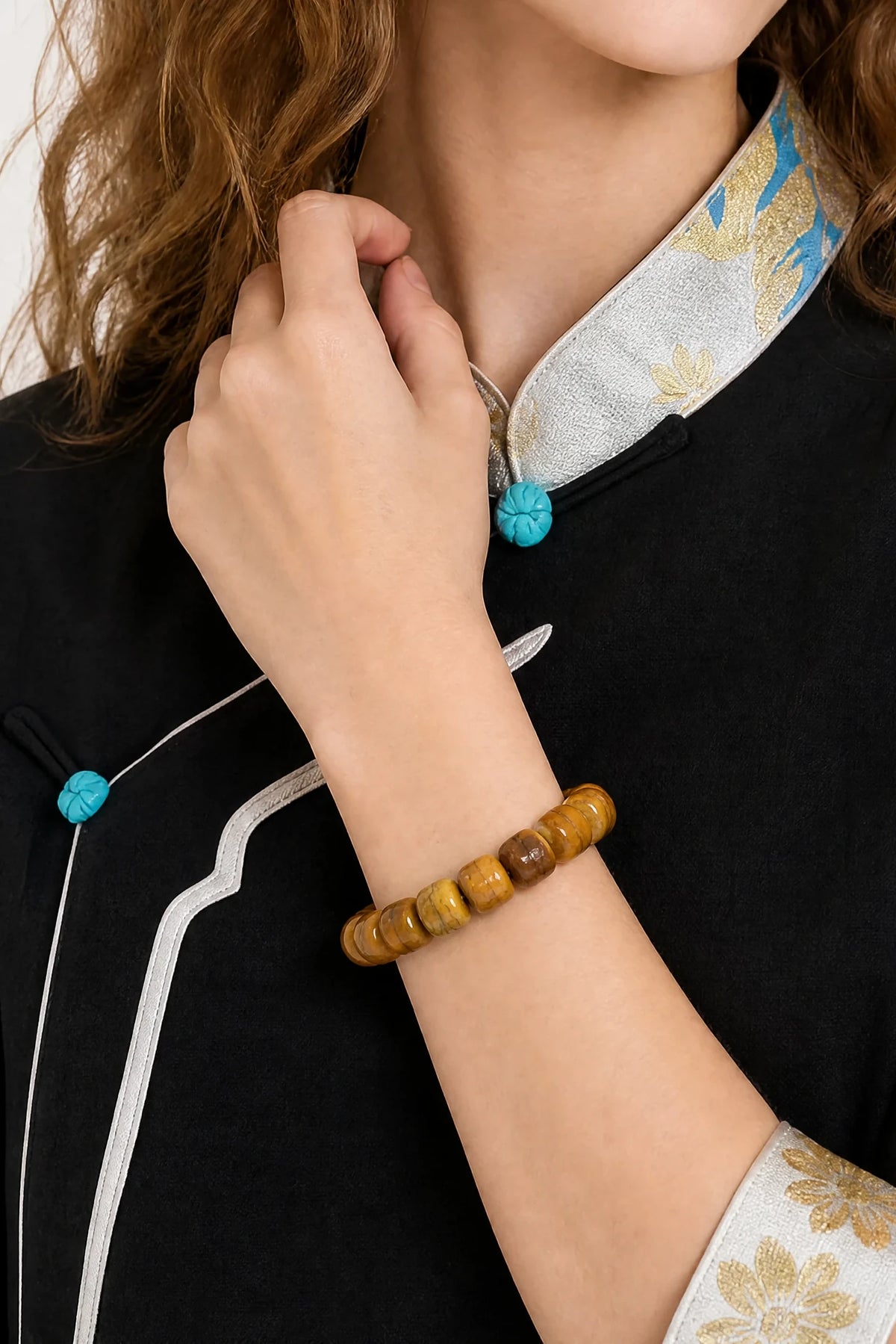 plain-orange-yak-bone-barrel-bracelet-model-b-outfit-b-fashion-03