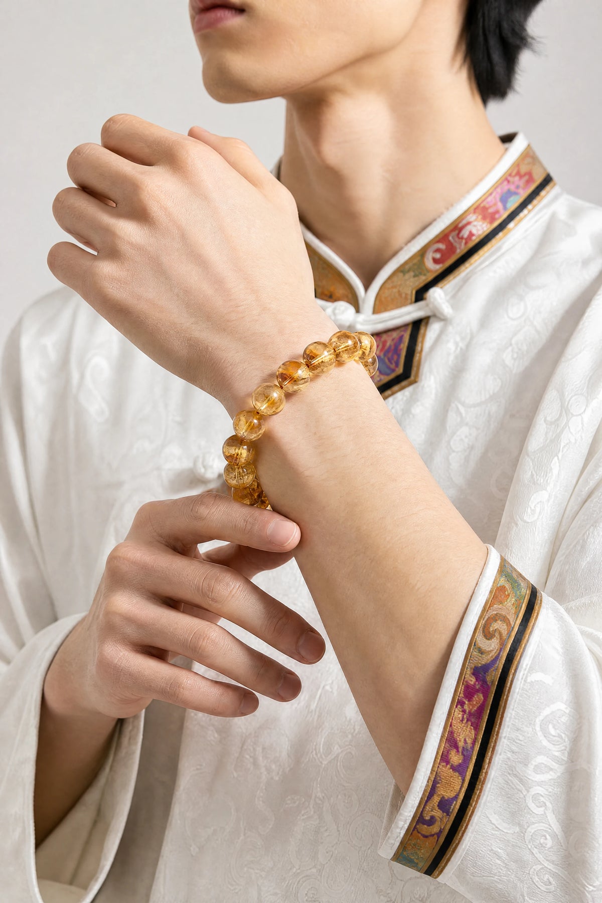 pyramid-cut-citrine-bead-bracelet-model-a-outfit-a-fashion-01