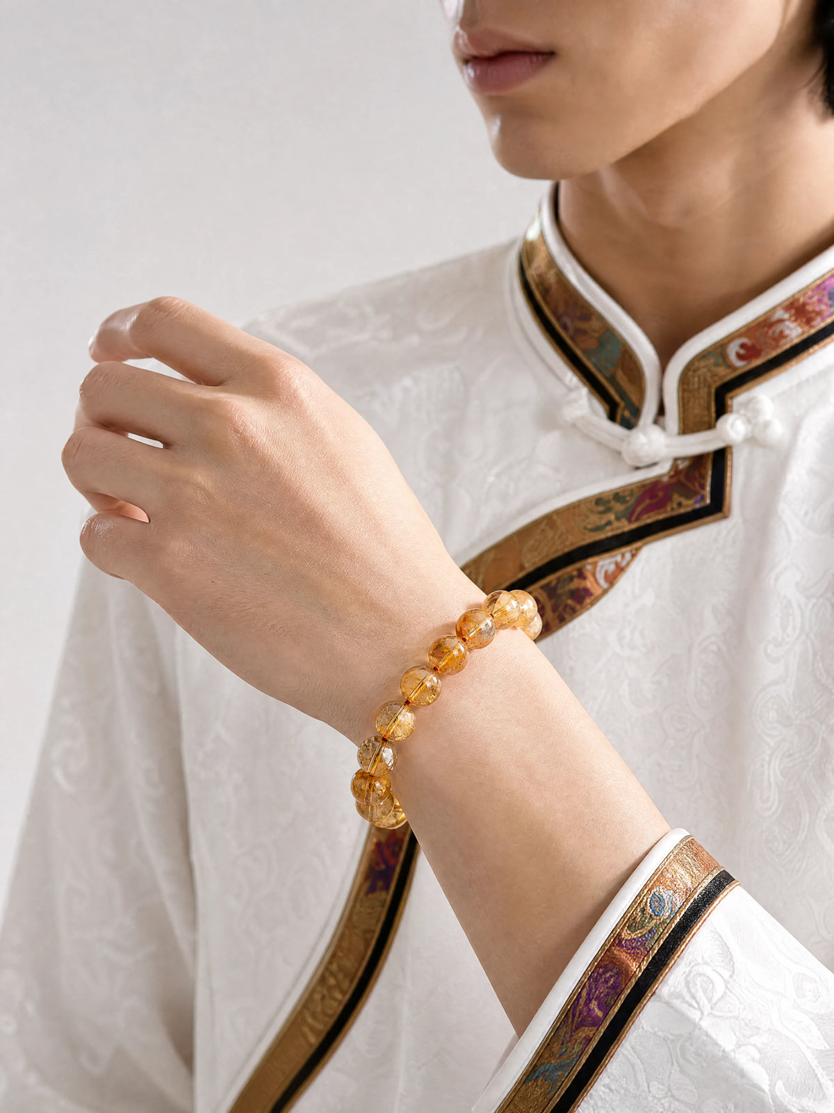 pyramid-cut-citrine-bead-bracelet-model-a-outfit-a-fashion-02