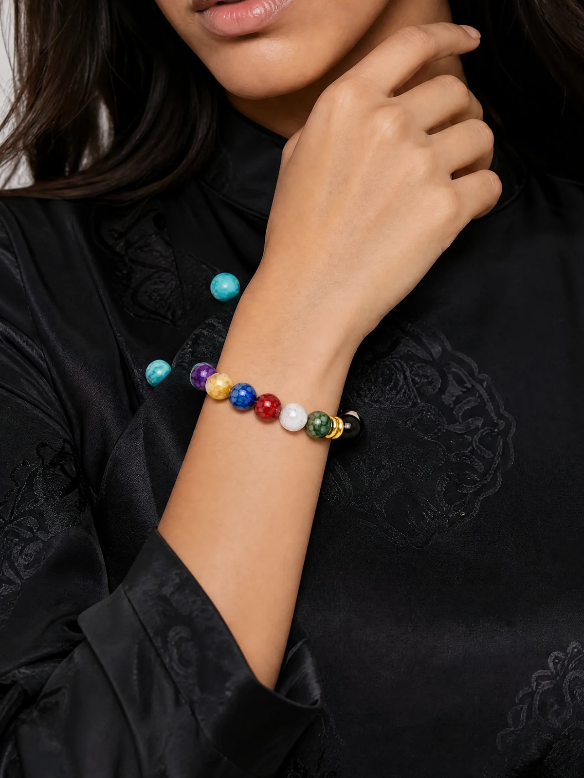 rainbow-resin-8mm-bead-bracelet-model-b-outfit-b-fashion-03