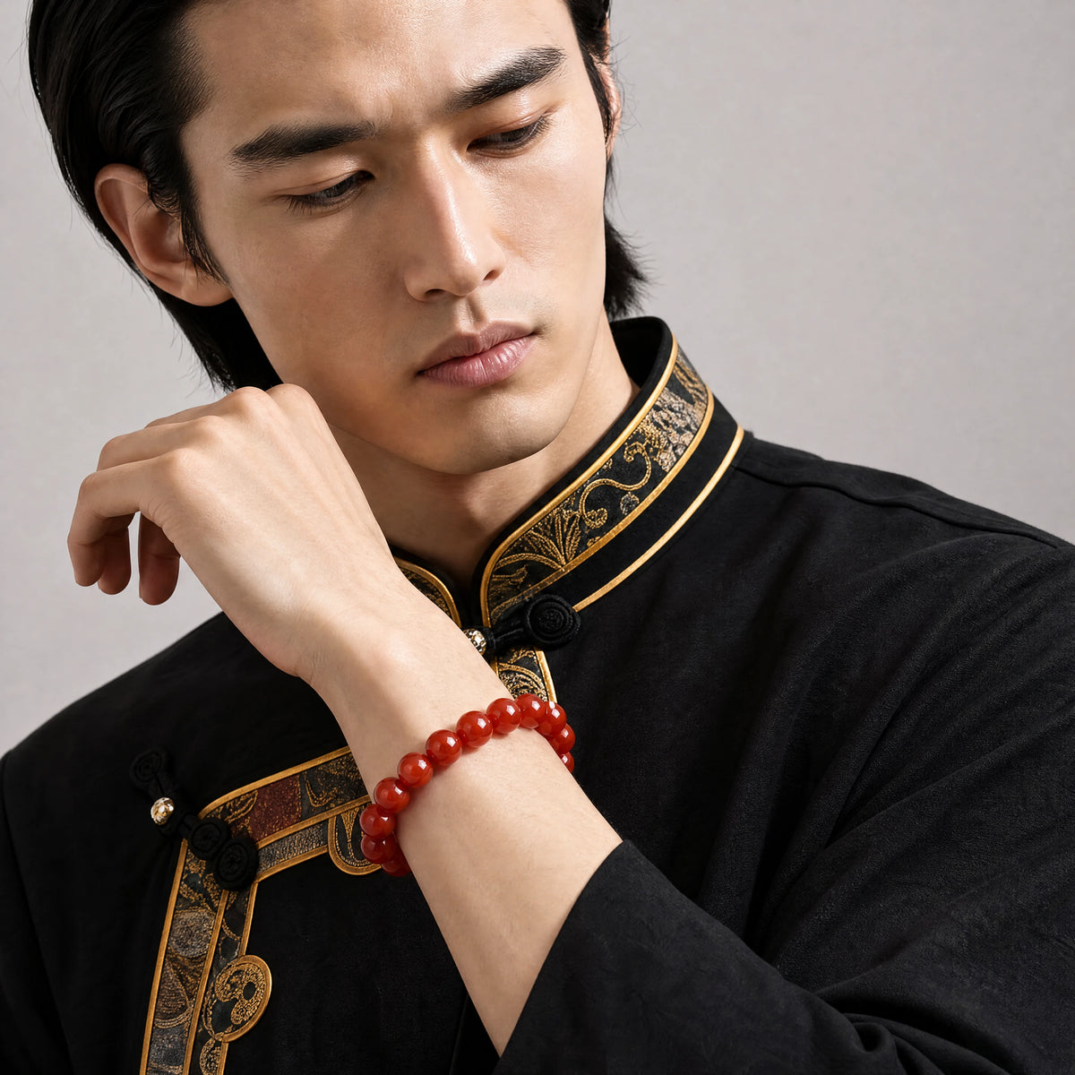 red-agate-bracelet-model-a-outfit-a-fashion-03