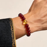 red-agate-yellow-crystal-bracelet-model-a-outfit-a-closeup-01
