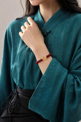 red-agate-yellow-crystal-bracelet-model-b-outfit-b-fashion-01