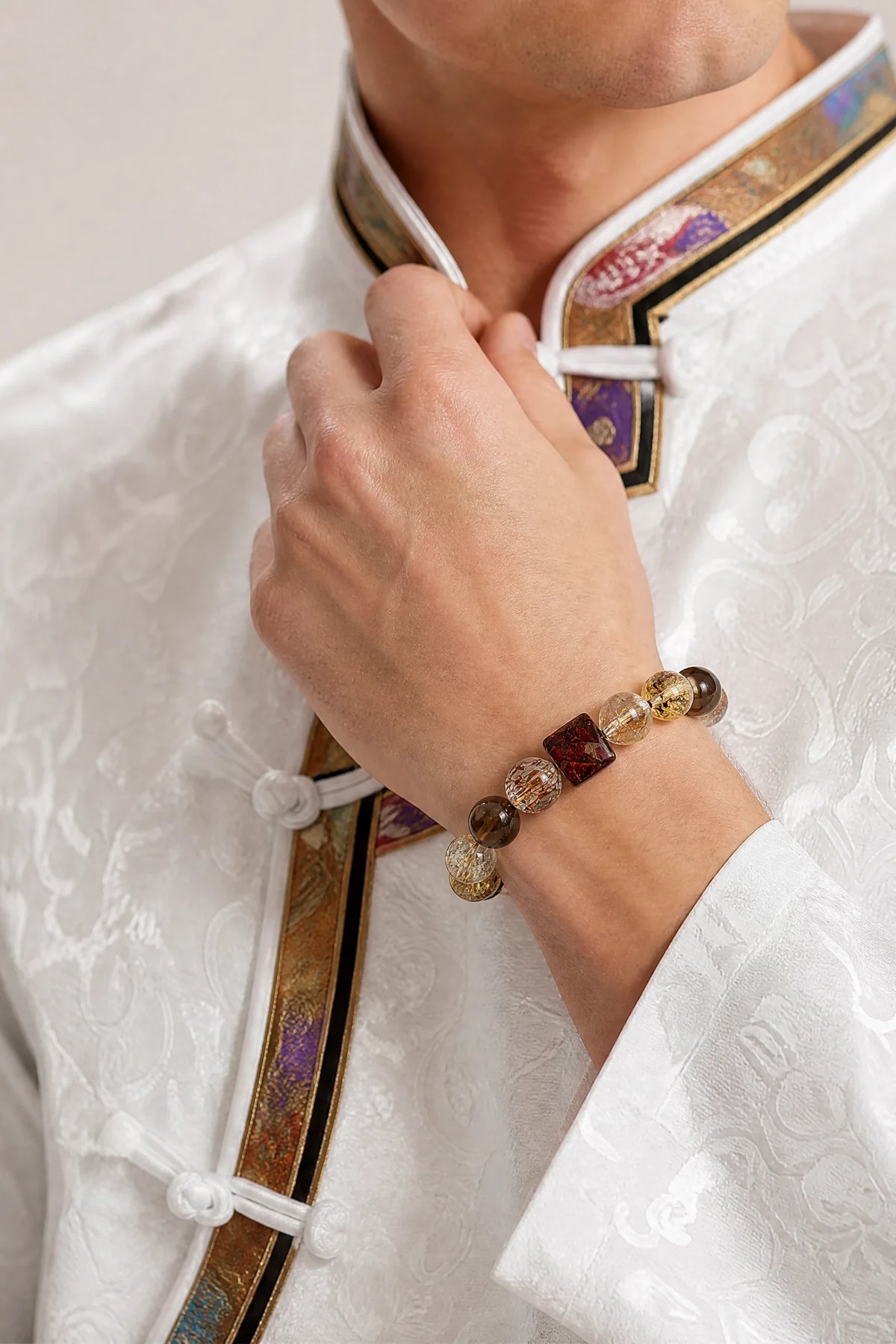 red-phantom-quartz-sugar-cube-bracelet-model-a-outfit-a-fashion-02