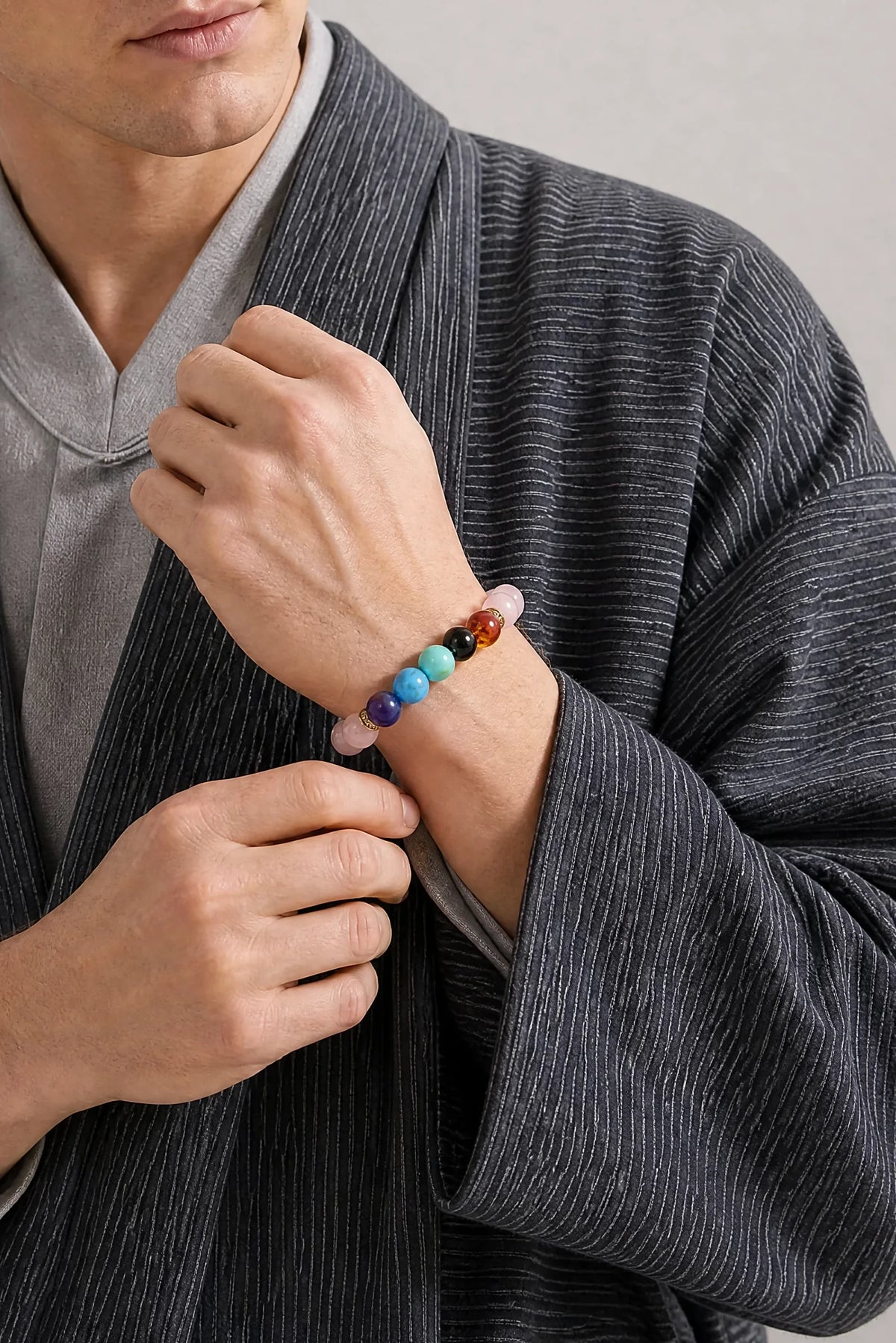 rose-quartz-chakra-bracelet-model-a-outfit-a-fashion-01