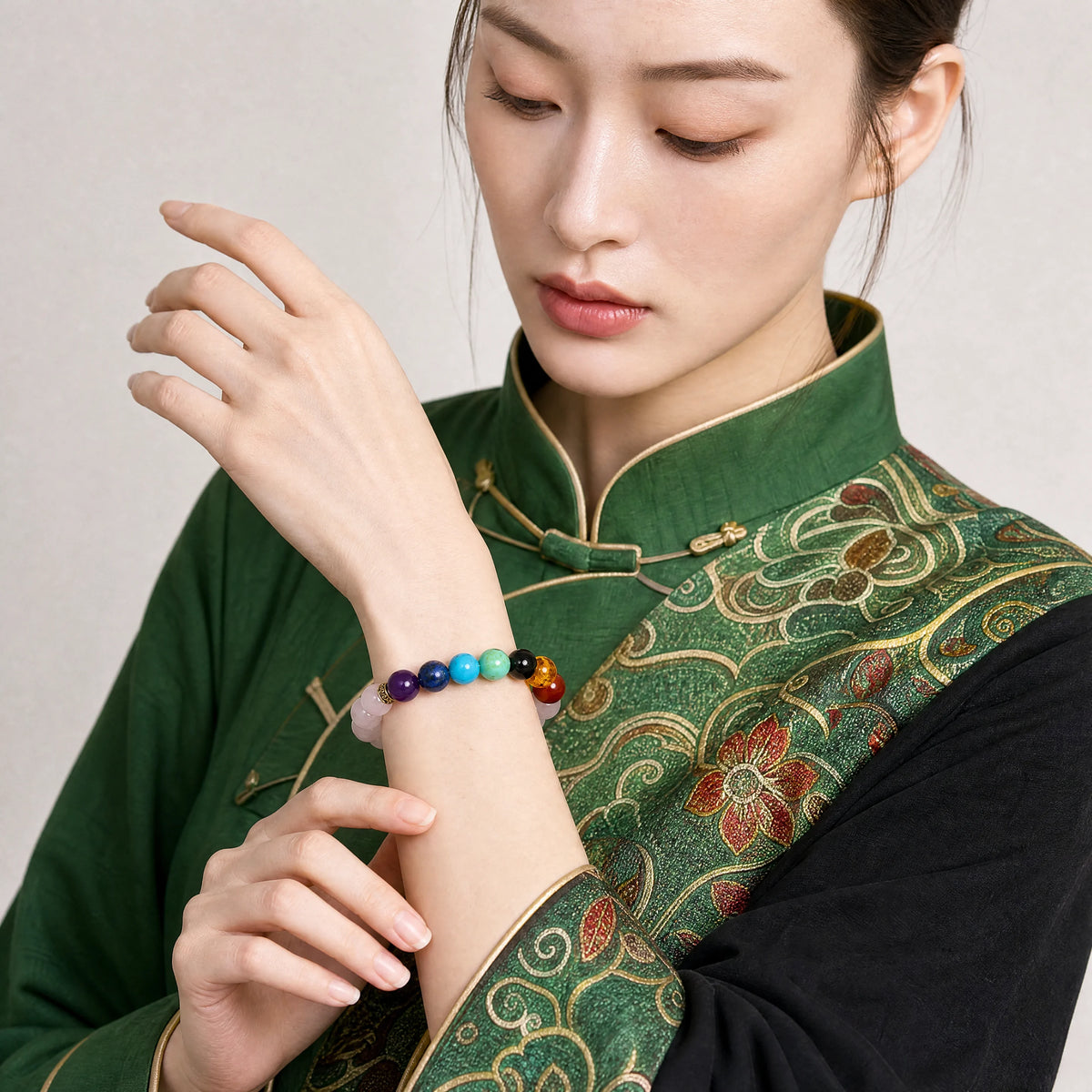 rose-quartz-chakra-bracelet-model-b-outfit-b-fashion-03