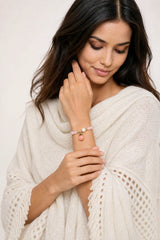 rose-quartz-peach-bracelet-model-a-outfit-a-fashion-01