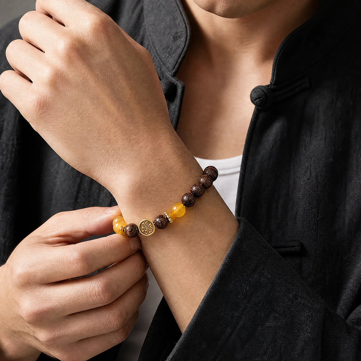 sandalwood-yellow-agate-bracelet-model-a-outfit-a-fashion-02