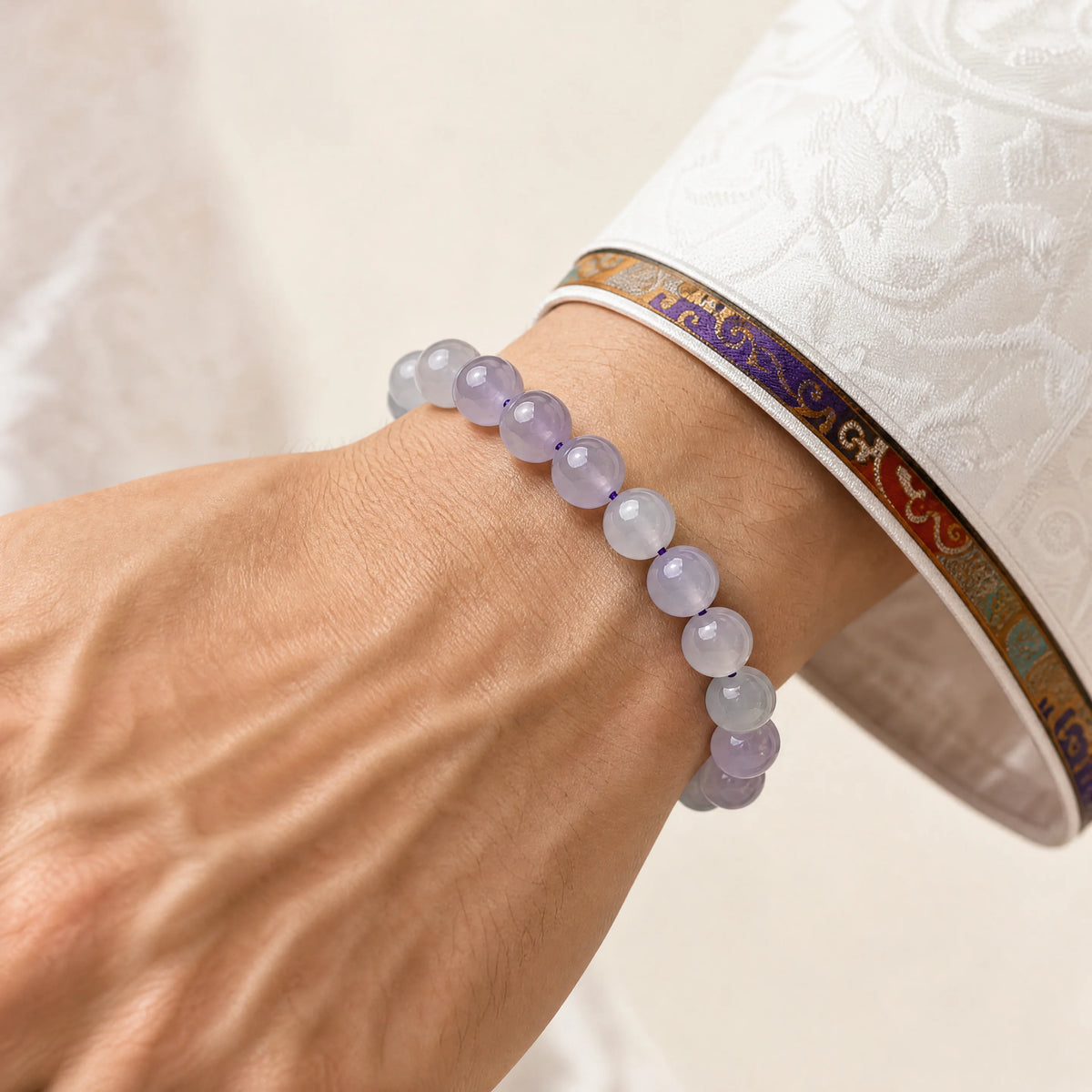 smoky-purple-gray-jade-8mm-bracelet-model-a-outfit-a-closeup-01
