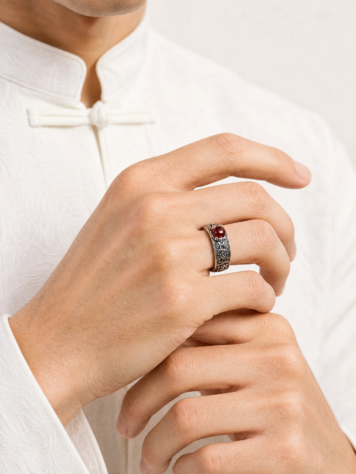 sterling-silver-pixiu-garnet-mantra-ring-model-a-outfit-a-fashion-01