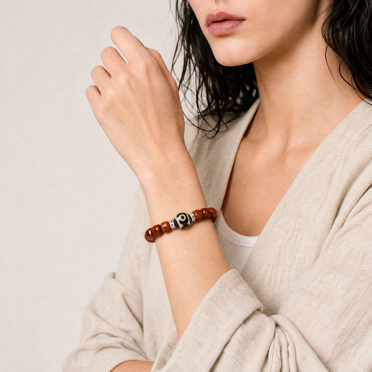 three-eye-dzi-yak-bone-bracelet-model-b-outfit-b-fashion-02