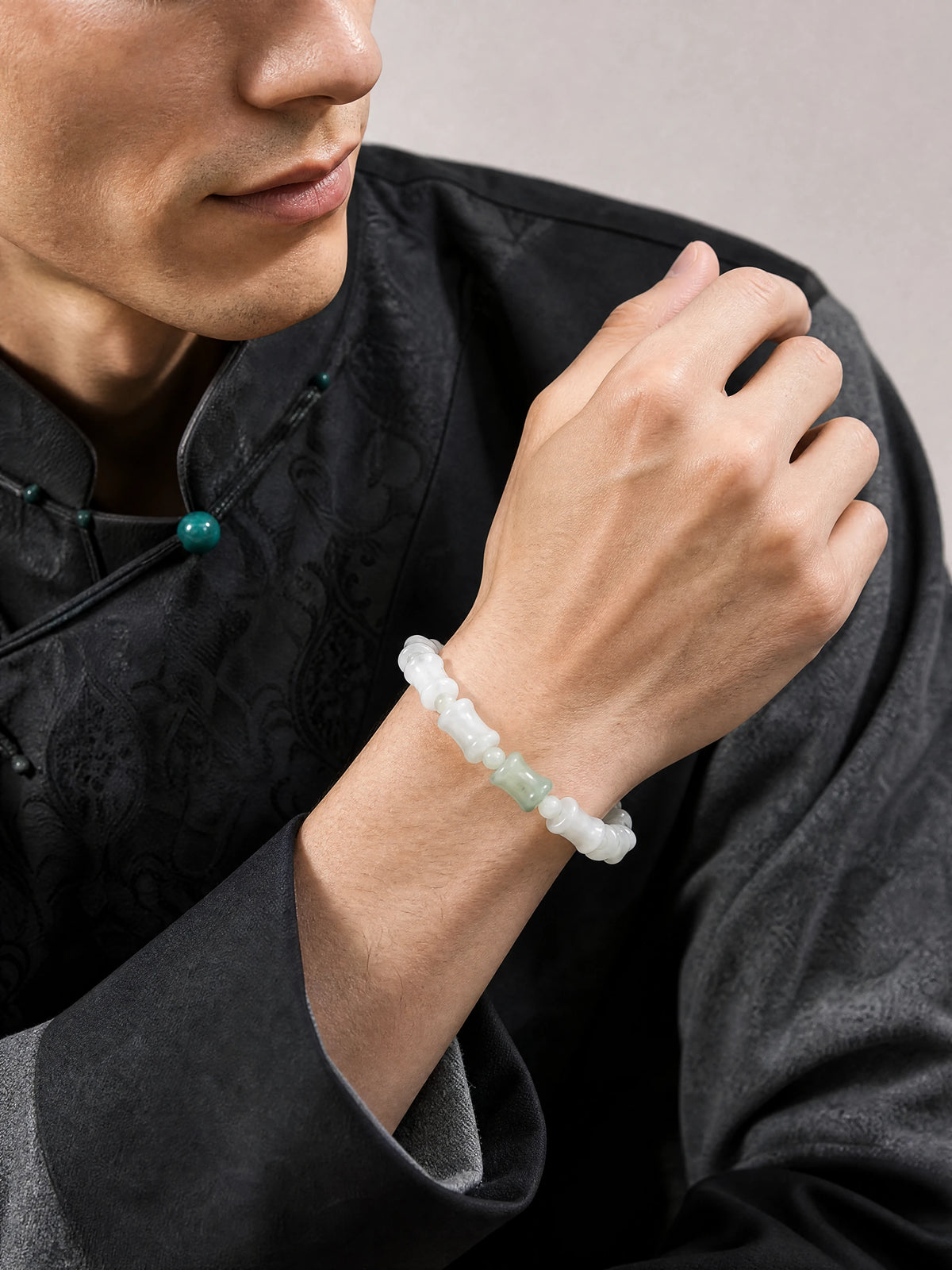 tianshan-jade-bamboo-bracelet-resilience-model-a-outfit-a-fashion-02