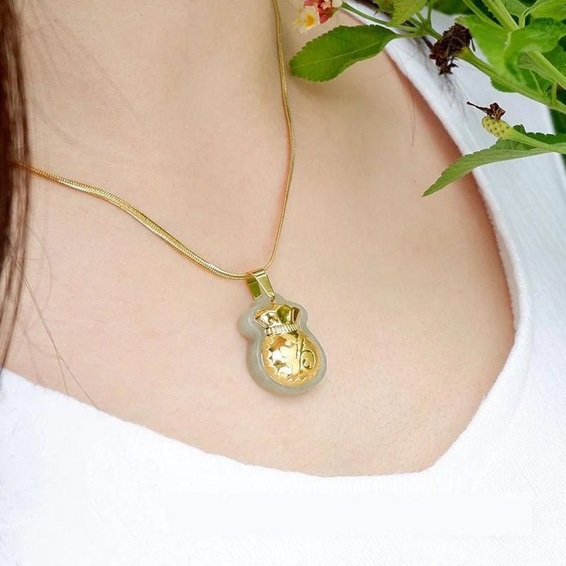 Jade Necklace - Blessing & Money Bag - Tibet Art