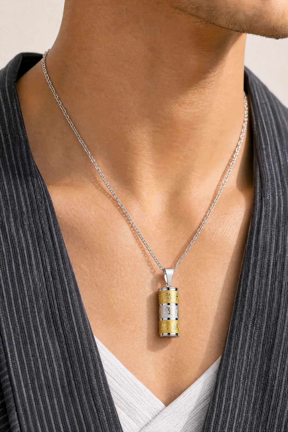 tibetan-prayer-wheel-necklace-model-a-outfit-a-closeup-01