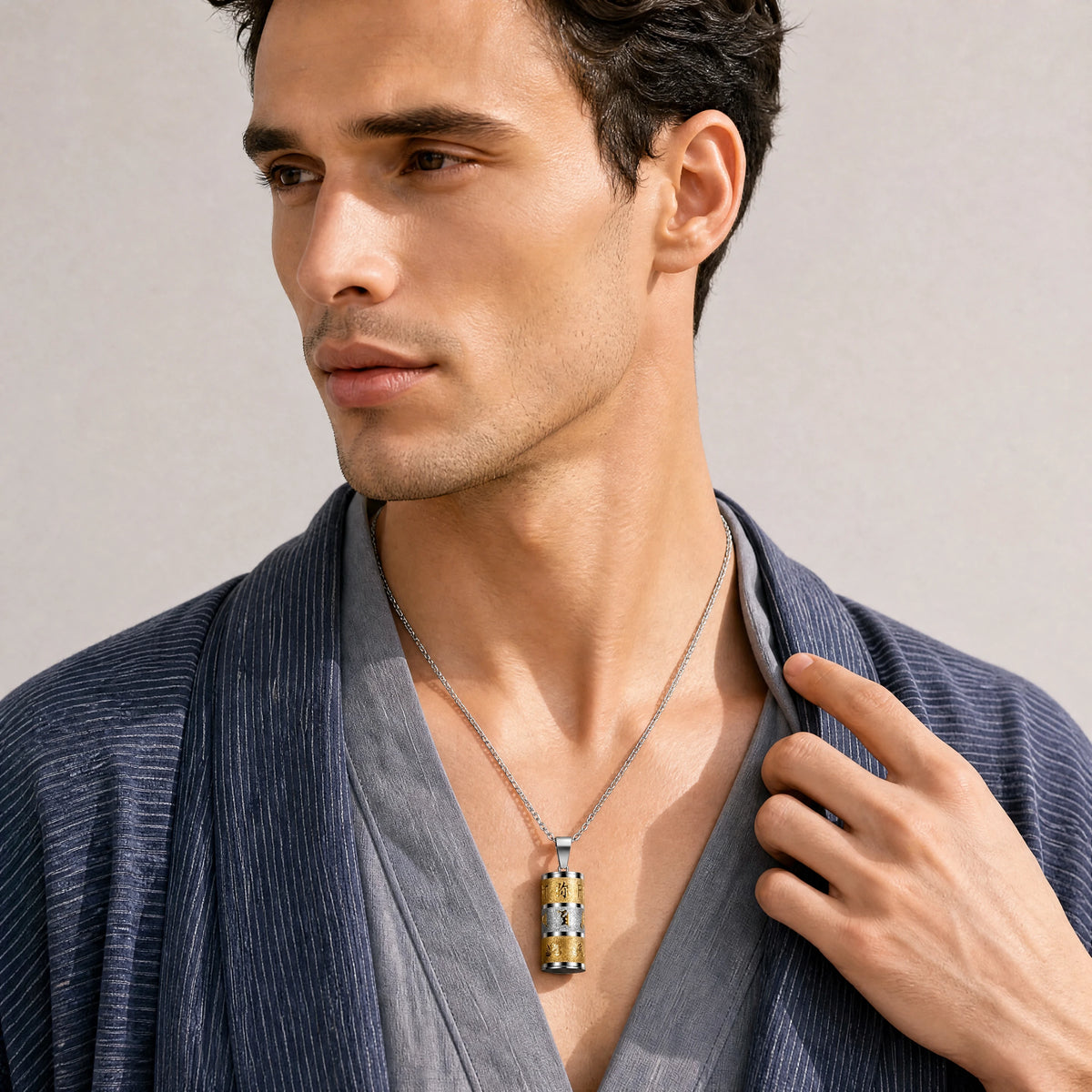 tibetan-prayer-wheel-necklace-model-a-outfit-a-fashion-02