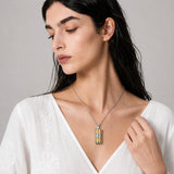 tibetan-prayer-wheel-necklace-model-b-outfit-b-fashion-02