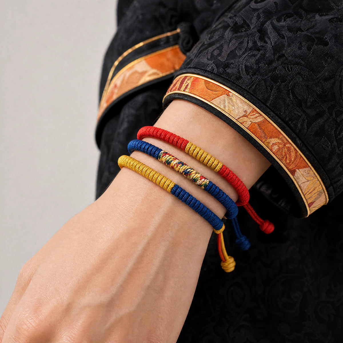 tibetan-vajra-knot-bracelet-set-model-a-outfit-a-closeup-01