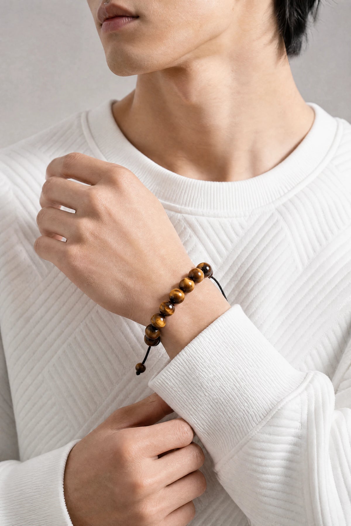 tiger-eye-bracelet-courage-success-model-a-outfit-a-fashion-03
