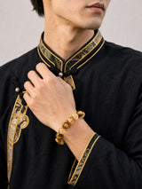tiger-eye-citrine-bracelet-model-a-outfit-a-fashion-02