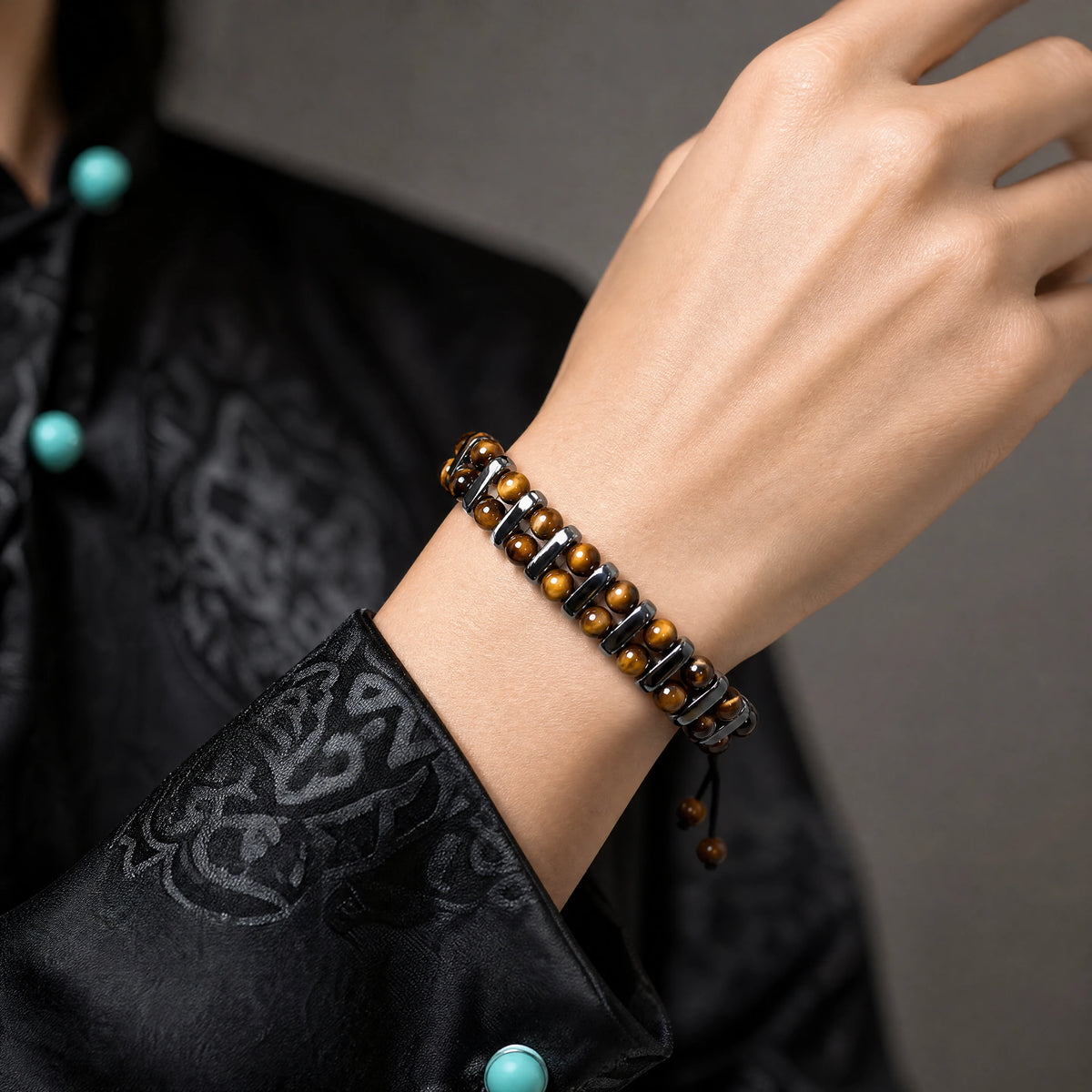 tiger-eye-double-row-woven-bracelet-model-b-outfit-b-fashion-01