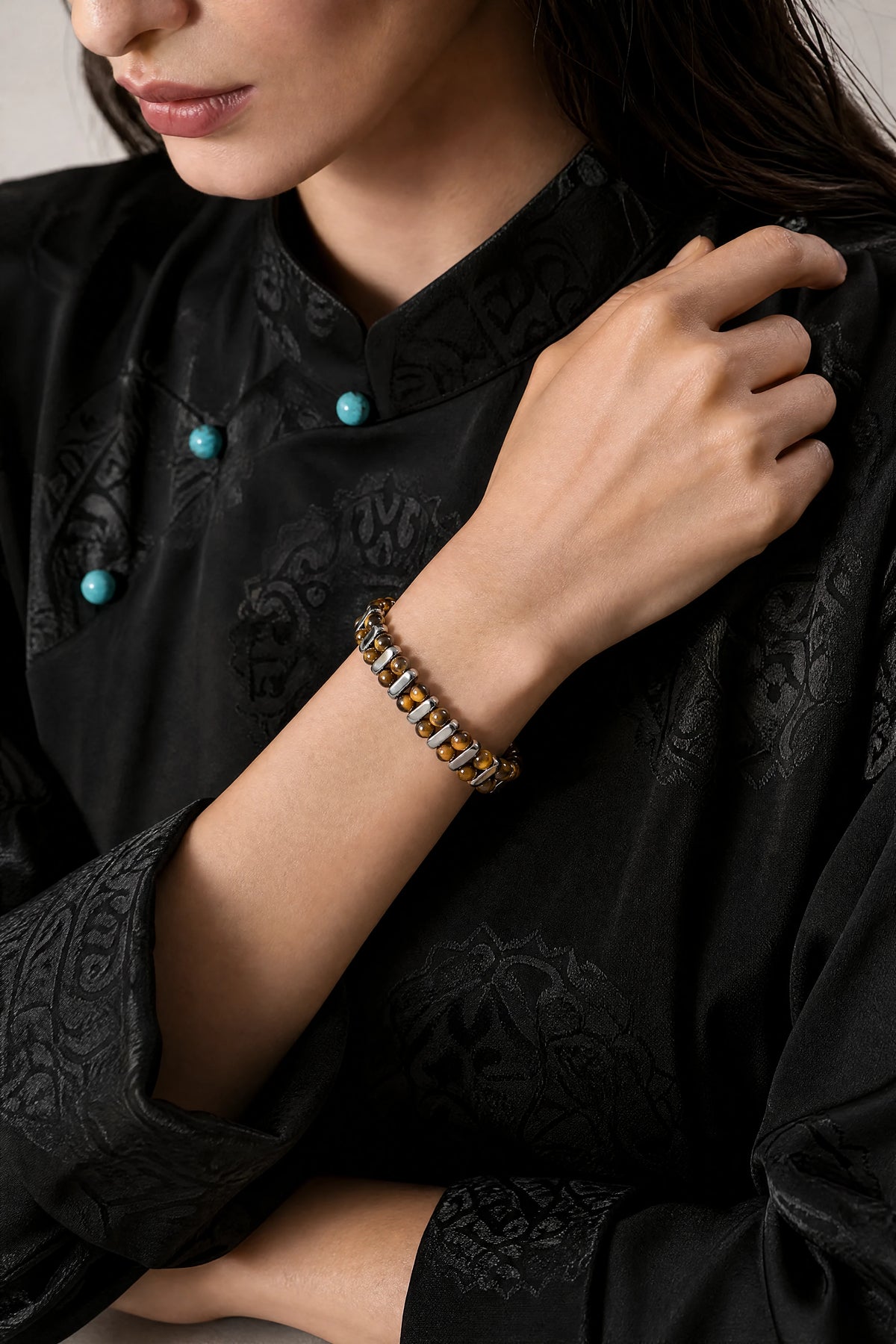 tiger-eye-double-row-woven-bracelet-model-b-outfit-b-fashion-02