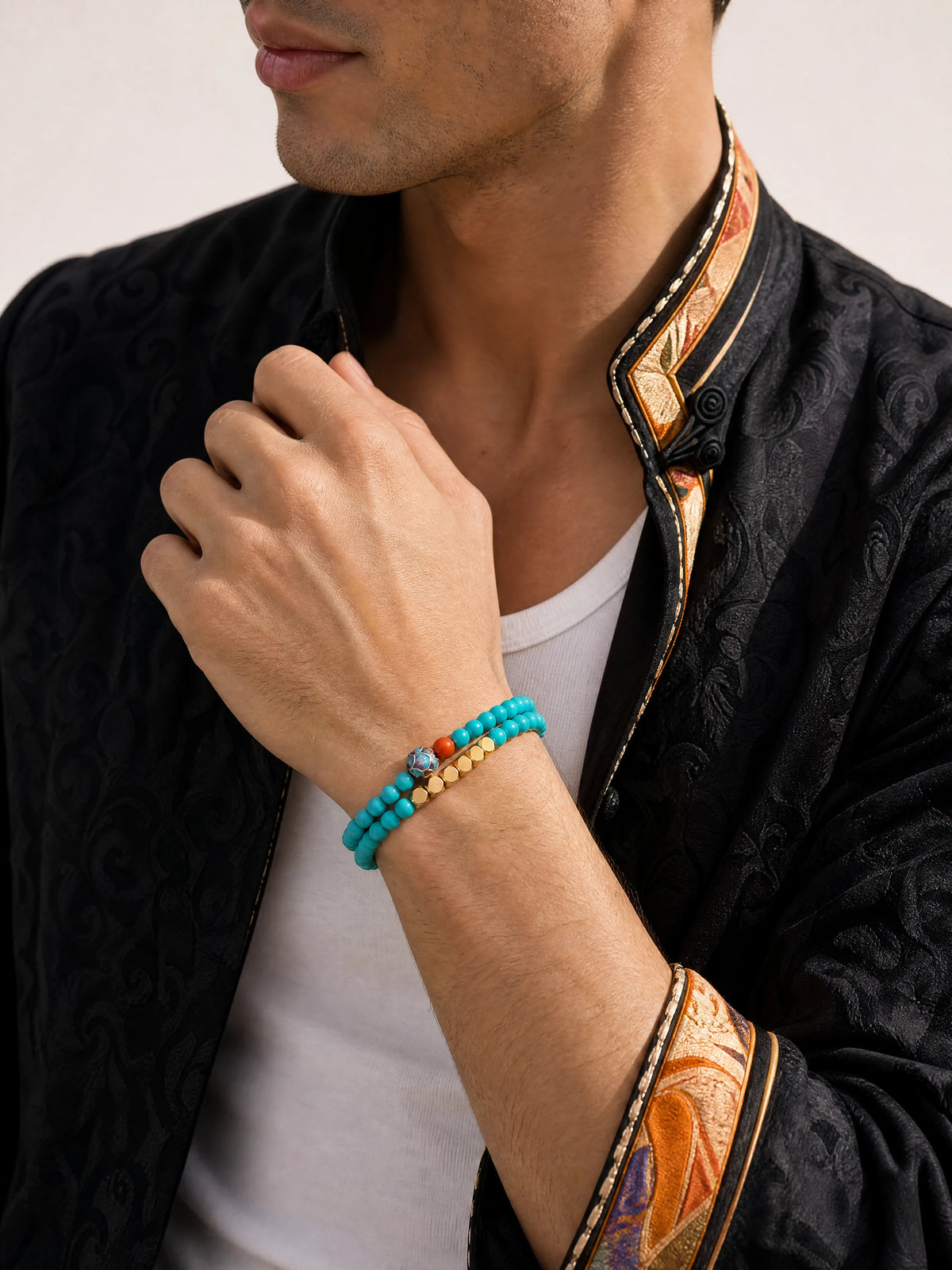 turquoise-4mm-double-wrap-bracelet-model-a-outfit-a-fashion-01