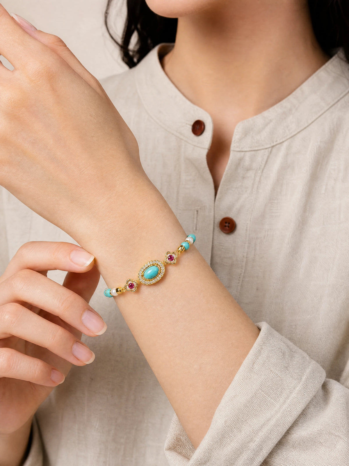 turquoise-pearl-color-stack-bracelet-model-b-outfit-b-fashion-02