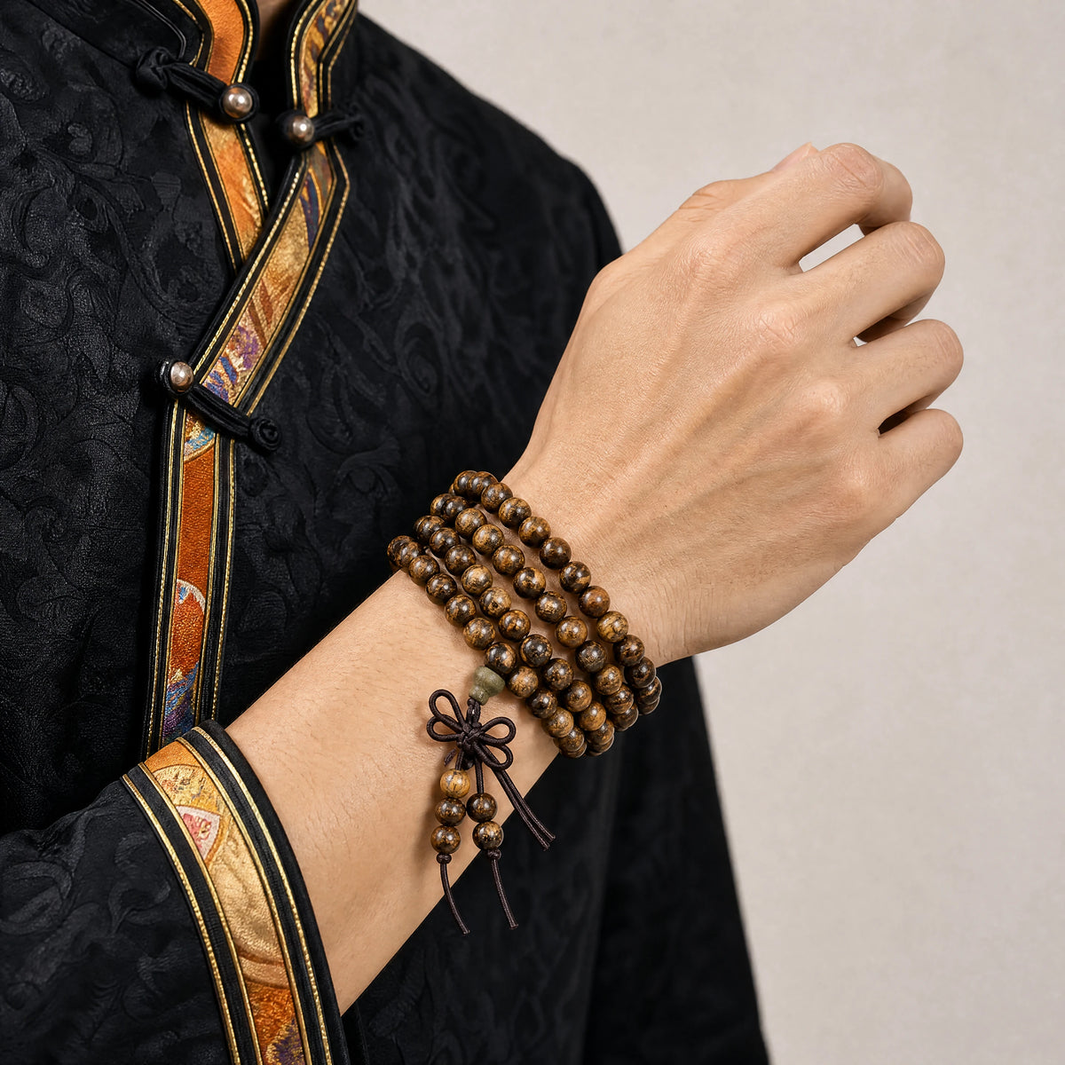 vietnamese-agarwood-mala-bracelet-model-a-outfit-a-fashion-02