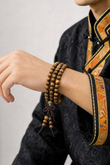 vietnamese-agarwood-mala-bracelet-model-a-outfit-a-fashion-03