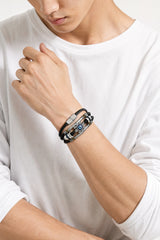vintage-leather-talisman-bracelet-model-a-outfit-a-fashion-02