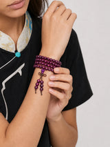 violet-sandalwood-mala-bracelet-model-b-outfit-b-fashion-02