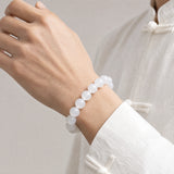 white-agate-bracelet-peace-model-a-outfit-a-fashion-03