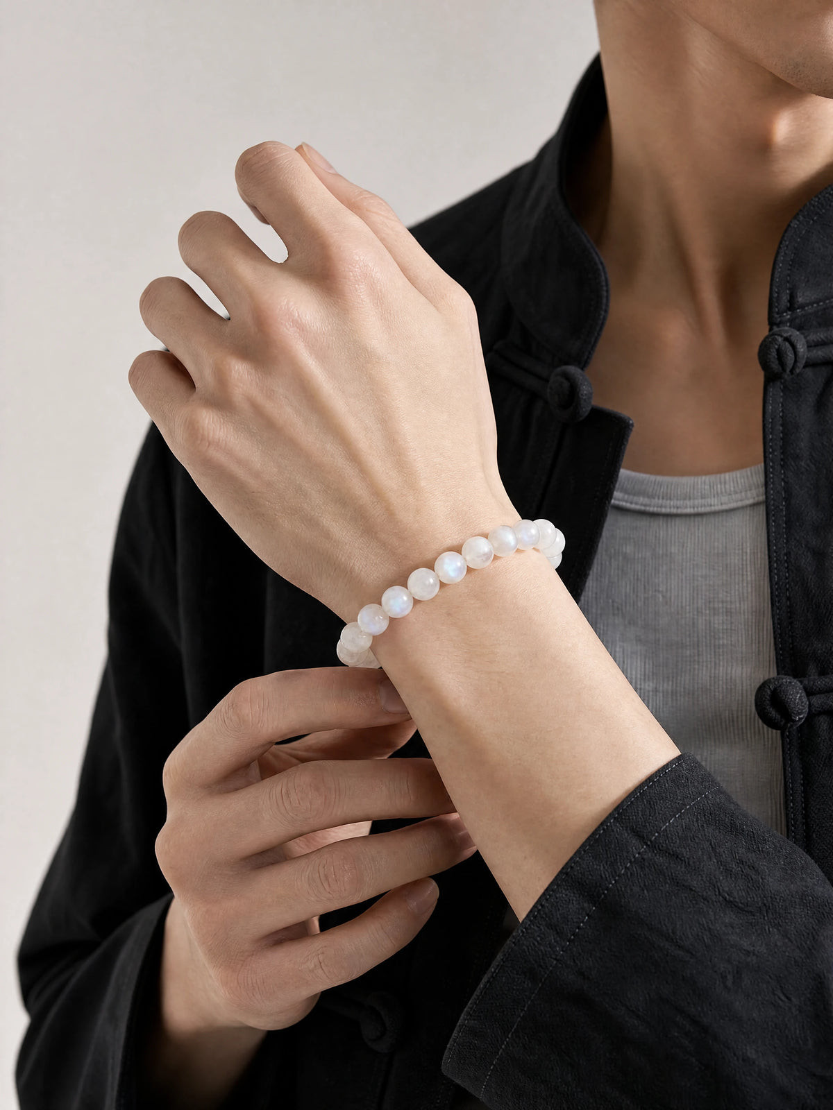 white-moonstone-bead-bracelet-model-a-outfit-a-fashion-02
