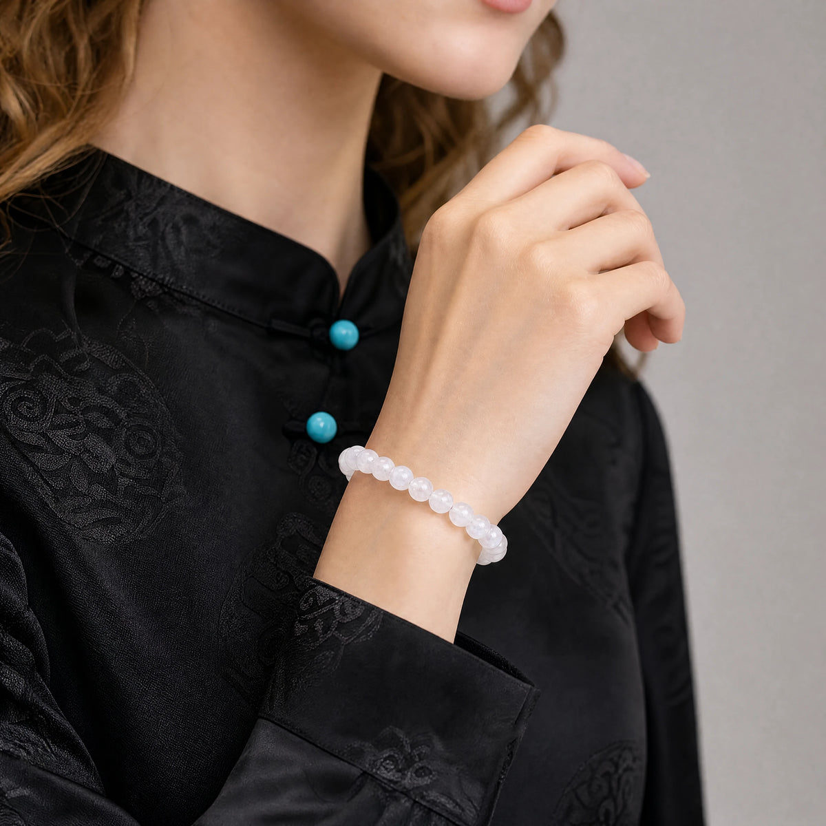 white-moonstone-bead-bracelet-model-b-outfit-b-fashion-03