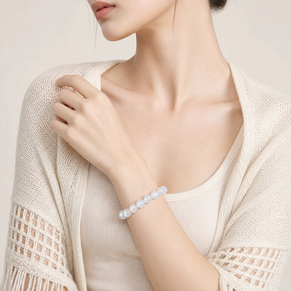white-moonstone-bracelet-clarity-calm-model-b-outfit-b-fashion-03