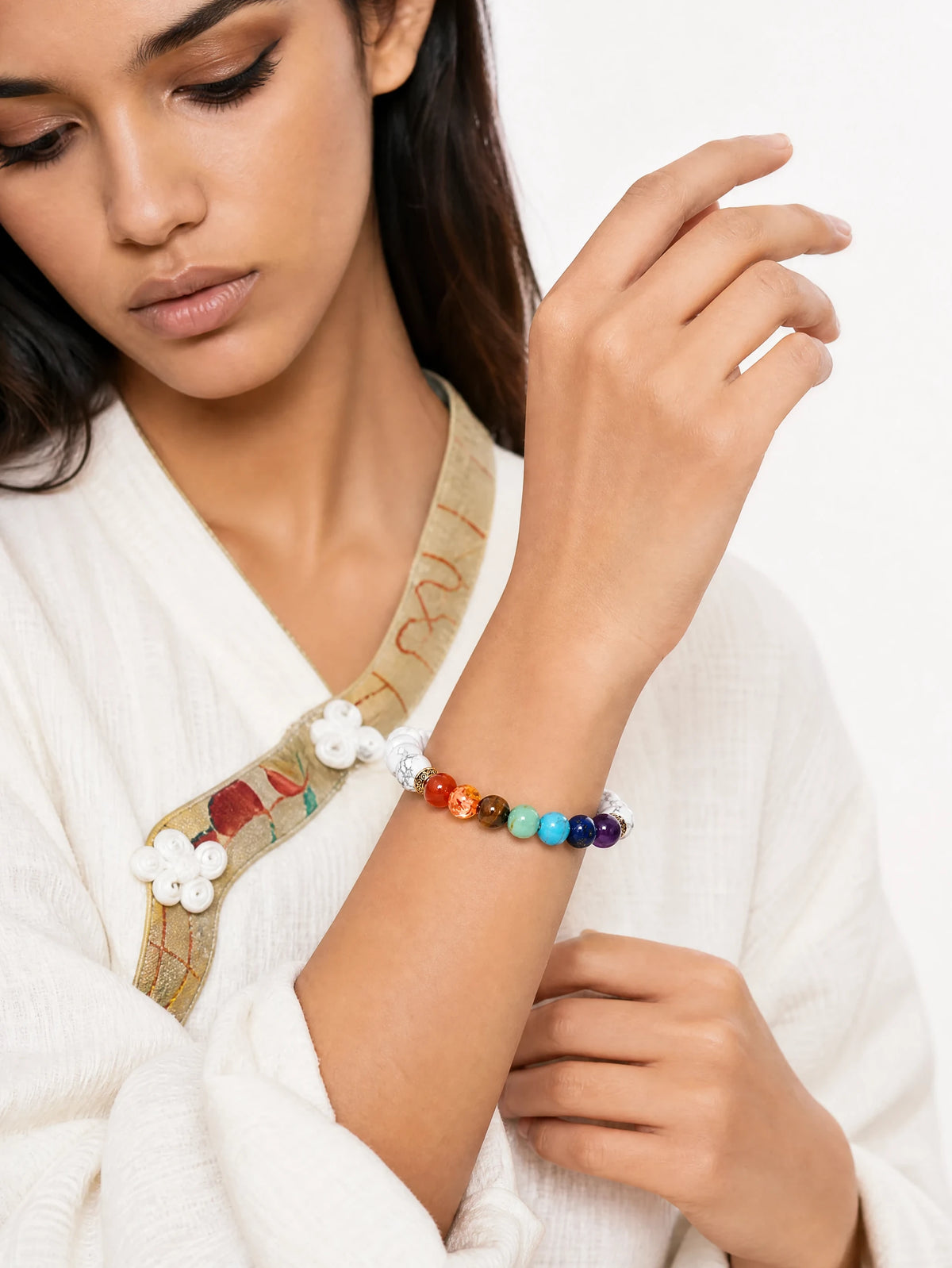 white-turquoise-seven-chakra-bracelet-model-b-outfit-b-fashion-01
