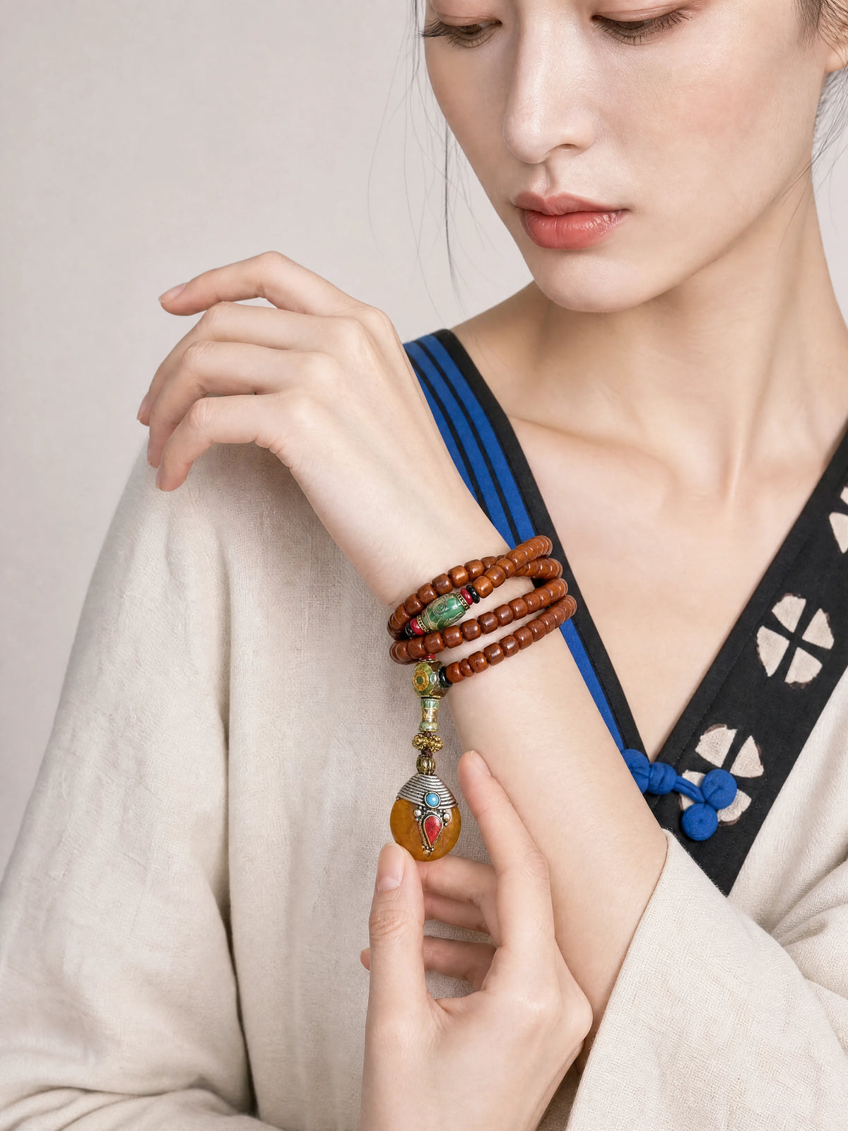 yak-bone-108-mala-nepali-style-pendant-model-b-outfit-b-fashion-01
