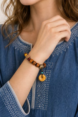 yak-bone-amber-tone-pendant-bracelet-model-b-outfit-b-fashion-01