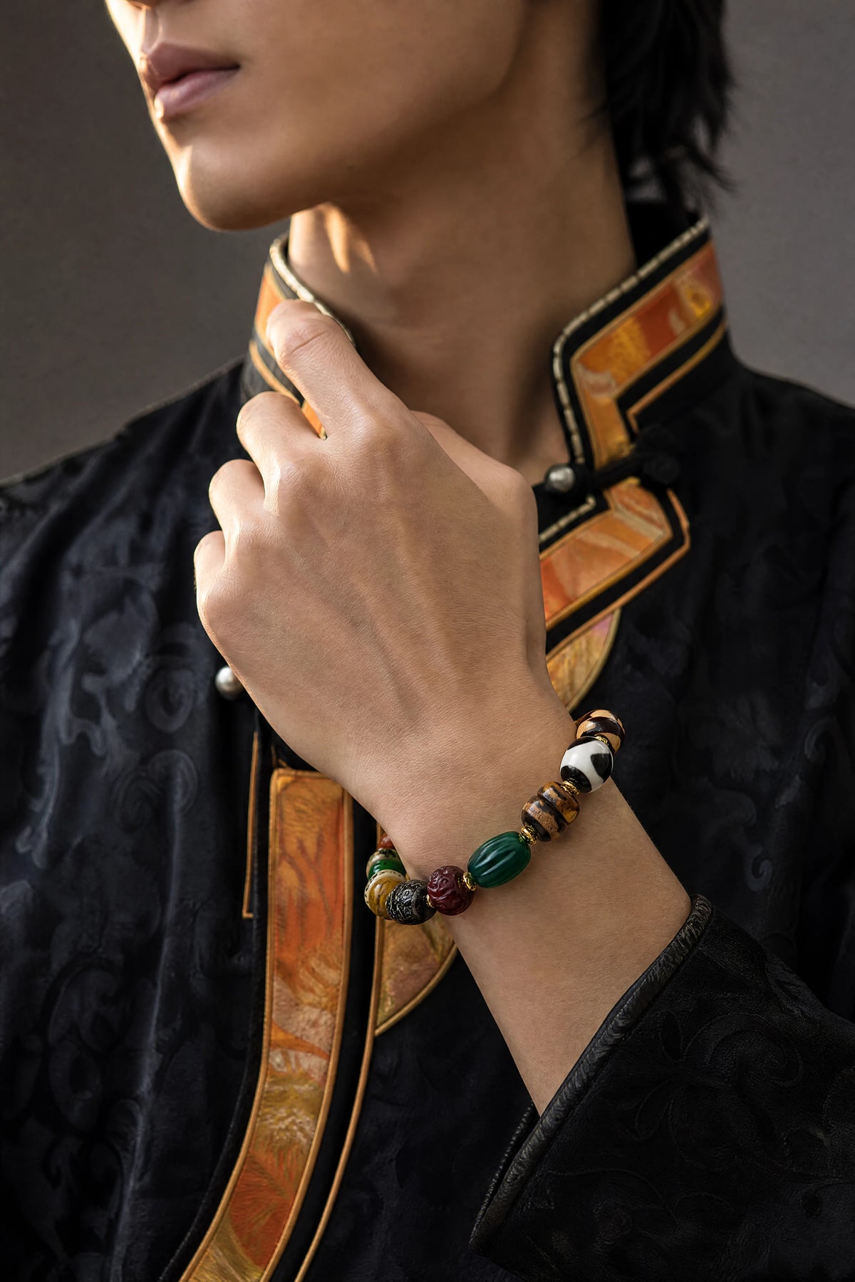 yak-bone-auspicious-symbol-treasure-bracelet-model-a-outfit-a-fashion-02