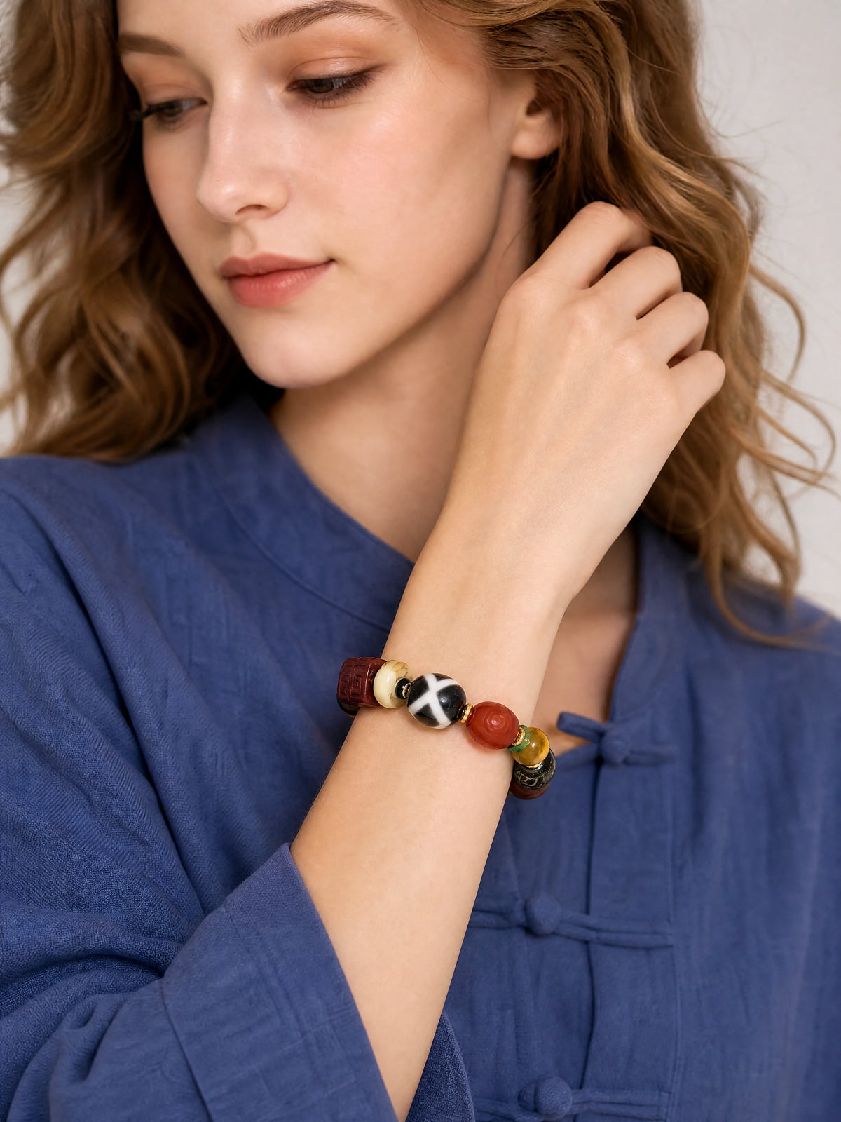 yak-bone-auspicious-symbol-treasure-bracelet-model-b-outfit-b-fashion-03