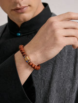 yak-bone-mantra-bracelet-model-a-outfit-a-fashion-02