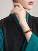 yak-bone-mantra-bracelet-model-b-outfit-b-fashion-02
