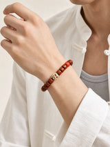 yak-bone-skull-focal-bracelet-model-a-outfit-a-fashion-03
