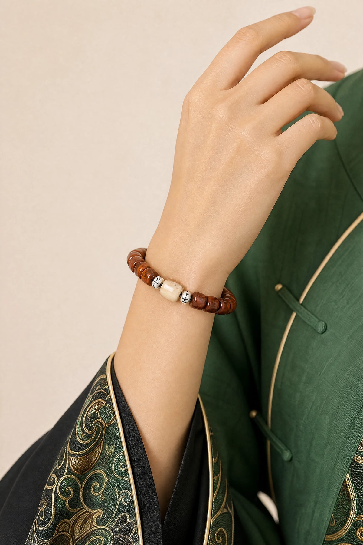 yak-bone-talisman-bracelet-model-b-outfit-b-fashion-02
