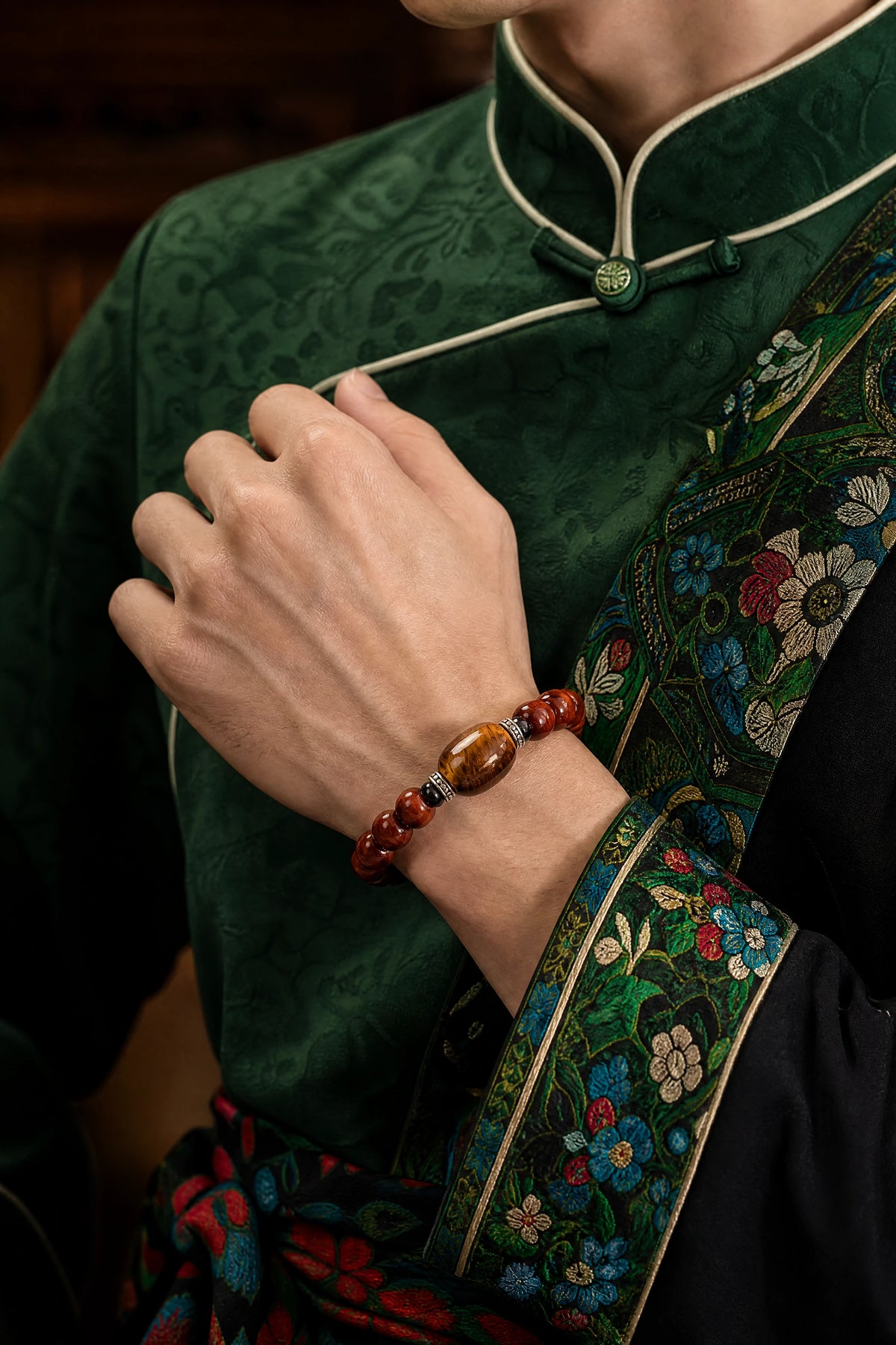 yak-bone-tiger-eye-bracelet-two-profiles-model-b-outfit-b-fashion-01